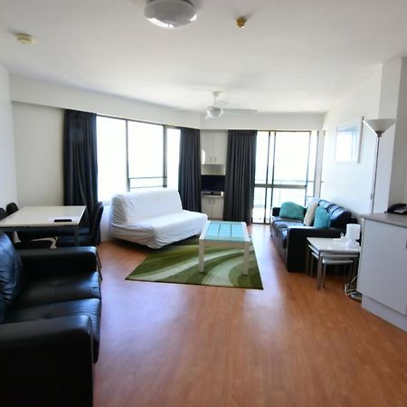 Surfers Holiday Apartments Гоулд Коуст Екстериор снимка