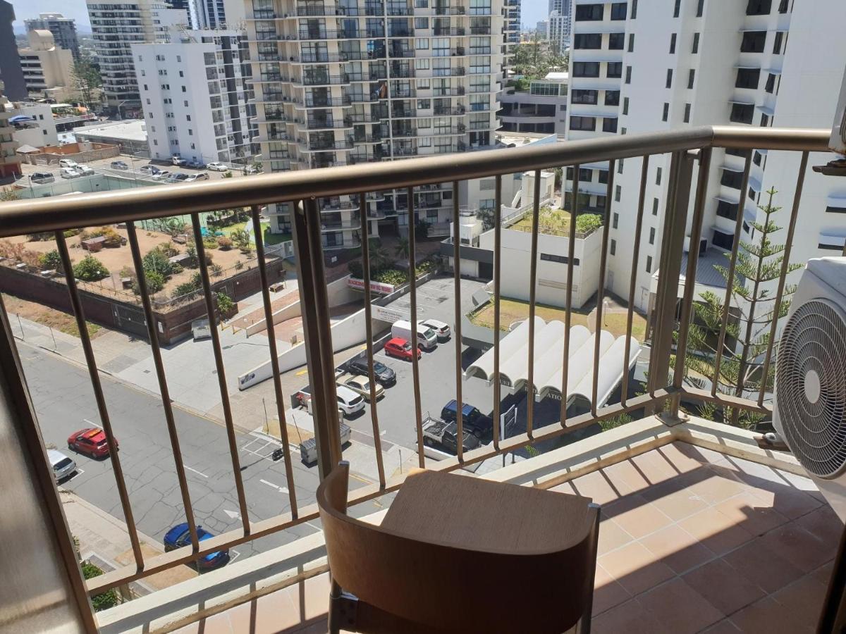 Surfers Holiday Apartments Гоулд Коуст Екстериор снимка
