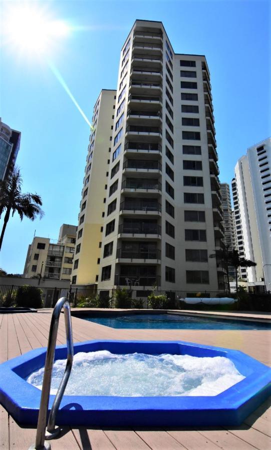 Surfers Holiday Apartments Гоулд Коуст Екстериор снимка