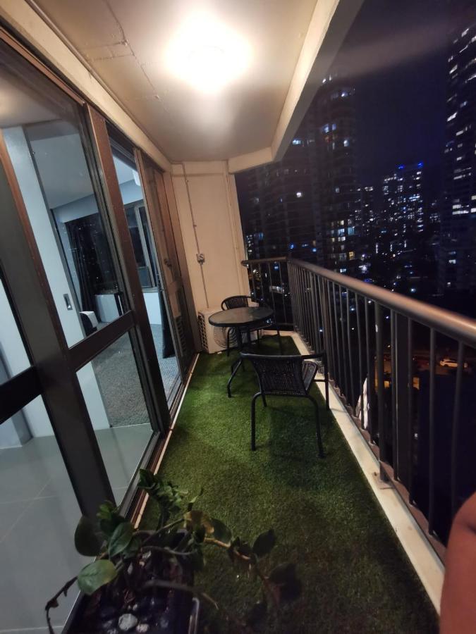 Surfers Holiday Apartments Гоулд Коуст Екстериор снимка