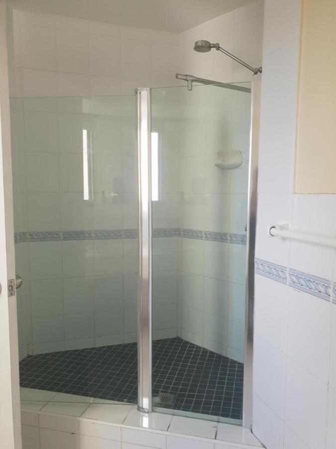 Surfers Holiday Apartments Гоулд Коуст Екстериор снимка